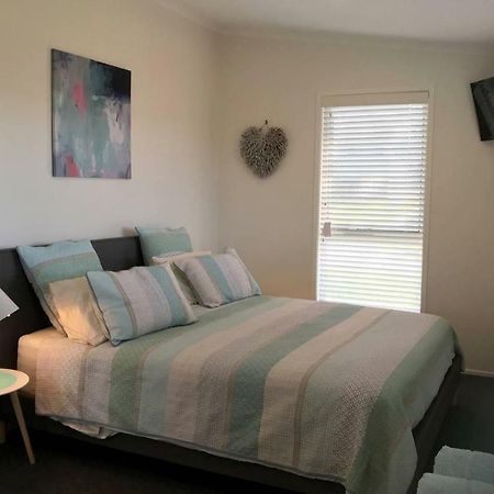 The Lake Guesthouse Budgewoi Εξωτερικό φωτογραφία